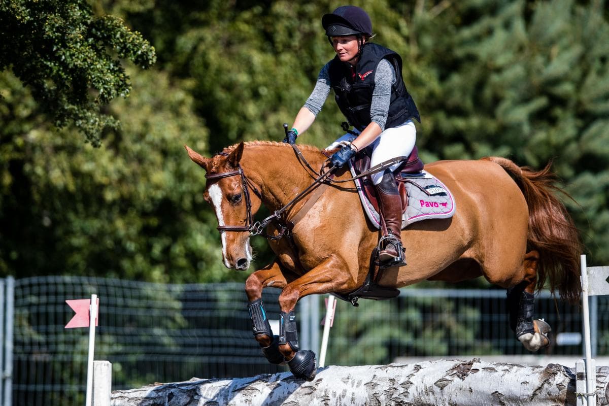 Aminda Ingulfson sexa i UVM-debuten – bäst av svenskarna