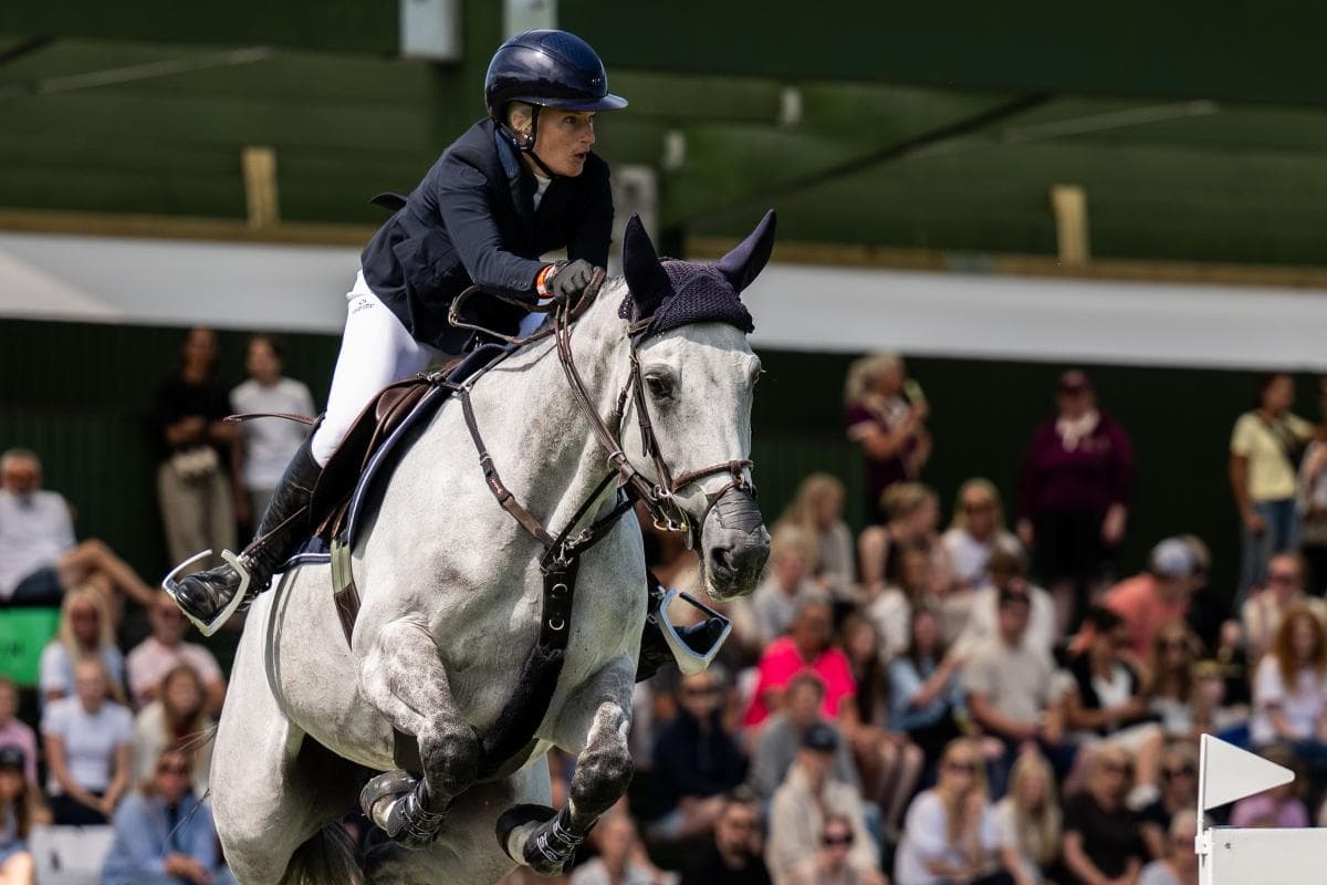 Petronella Andersson hemma efter olyckan – minns inget efter fallet